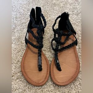 Ladies summer sandals; black; flat